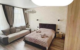 VIP квартира в центрі міста  D.I.M.